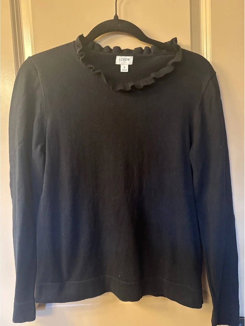 J.Crew Women's Black Ruffle Neck Sweater Size Small